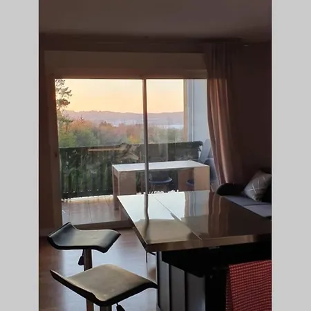 Apartment Hendaye: Joli T3, Piscine Et Parking Avec Vue Sur L'ocean