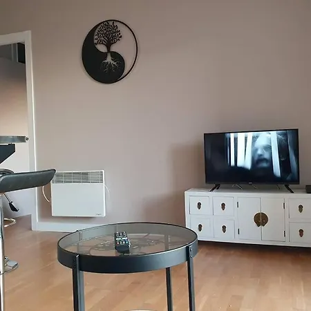アパート Hendaye: Joli T3, Piscine Et Parking Avec Vue Sur L'ocean *