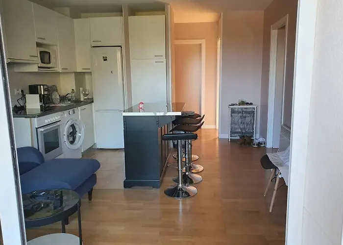 Apartman Hendaye: Joli T3, Piscine Et Parking Avec Vue Sur L'ocean Hendaye